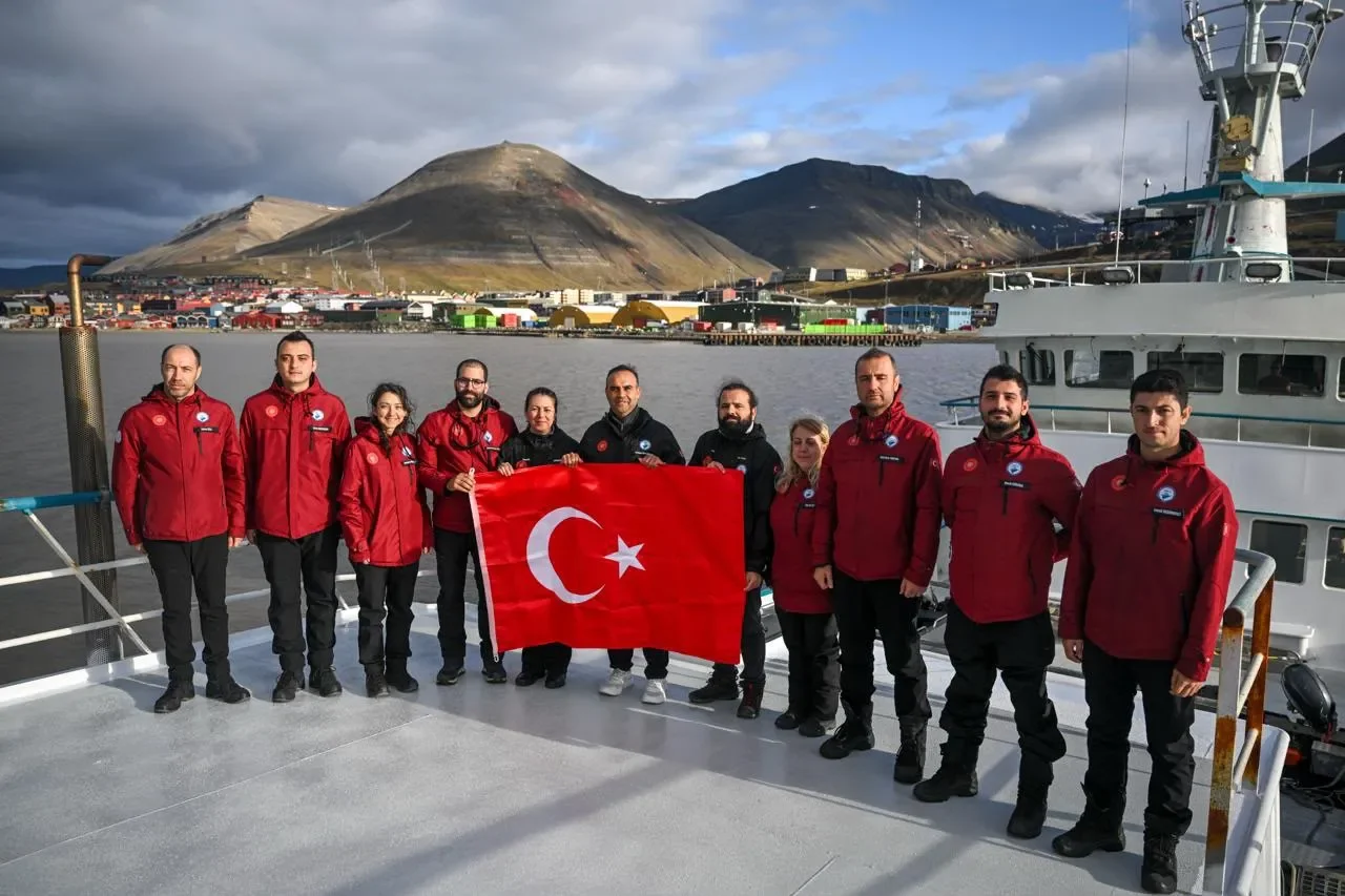 Altıncı Arktik seferinde 90'dan fazla istasyonda ölçüm yapıldı