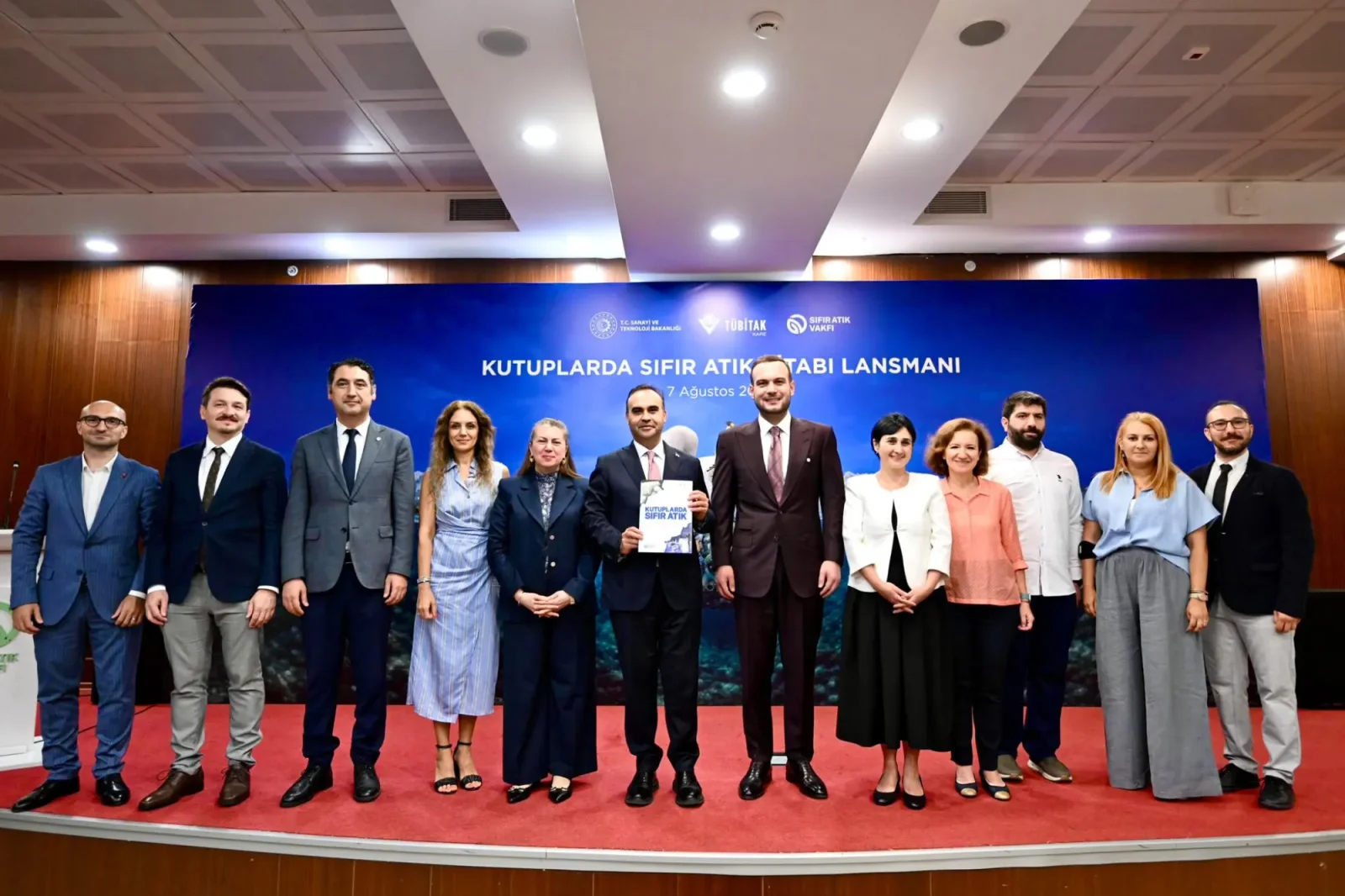 Kutup araştırmaları sıfır atık temalı kitapta toplandı