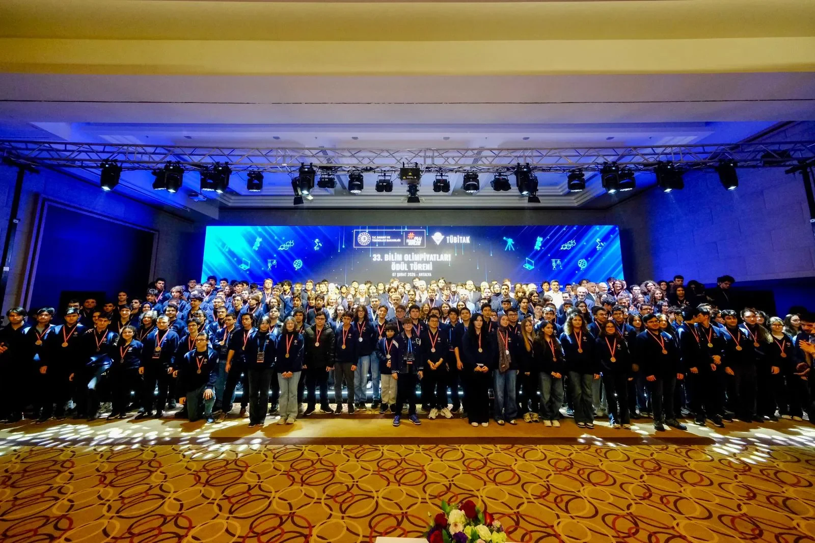 Bilim olimpiyatlarının ödülleri Antalya’da verildi