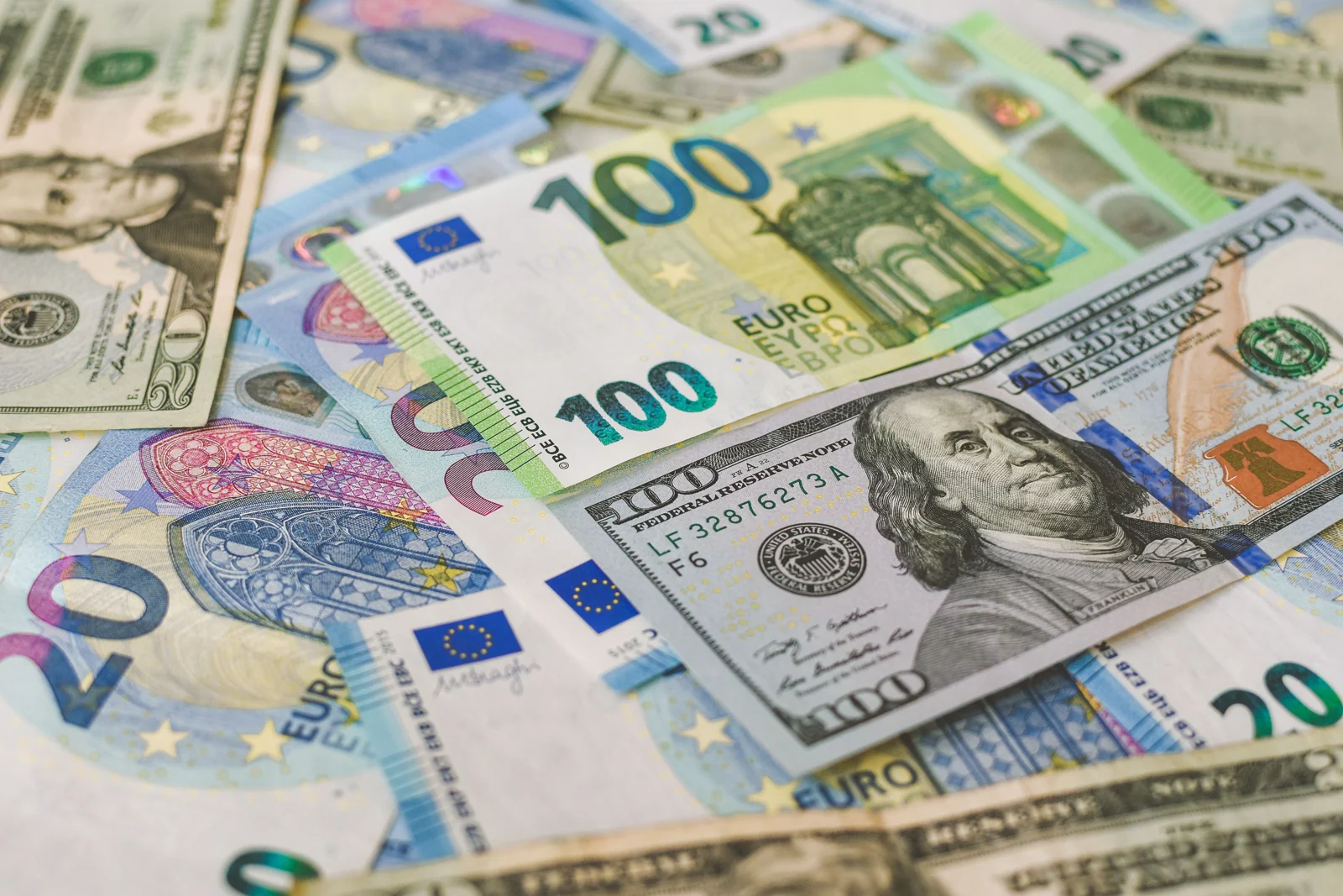 Temsili: 7 Ekim 2026 döviz bülteni: dolar 49,1976, euro 55,0898 TL